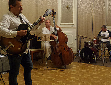Harmónia Jazz Műhely - BJC - Half Monk Trió